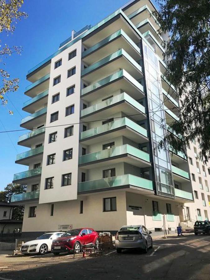 Relaxation Station: Cozy Apartment with Smart Features near Ior Park Bucharest Exterior photo