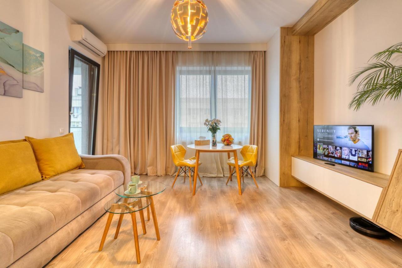Relaxation Station: Cozy Apartment with Smart Features near Ior Park Bucharest Exterior photo