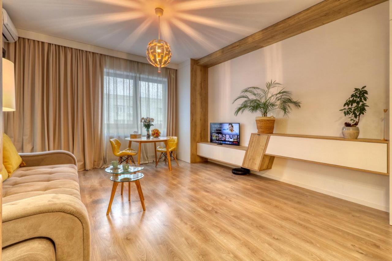 Relaxation Station: Cozy Apartment with Smart Features near Ior Park Bucharest Exterior photo