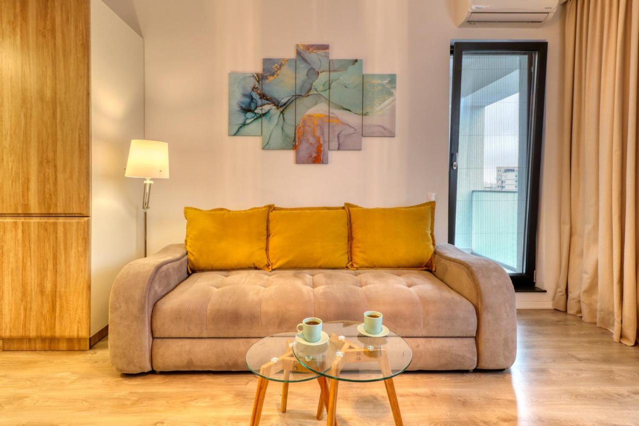 Relaxation Station: Cozy Apartment with Smart Features near Ior Park Bucharest Exterior photo
