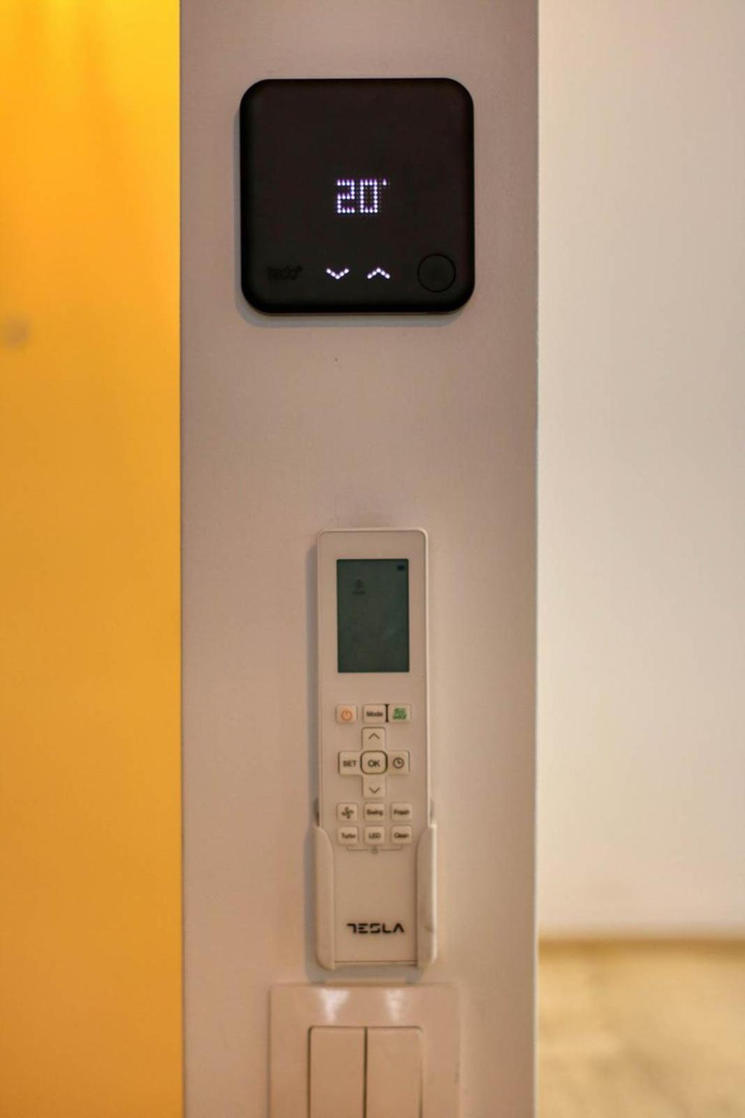 Relaxation Station: Cozy Apartment with Smart Features near Ior Park Bucharest Exterior photo