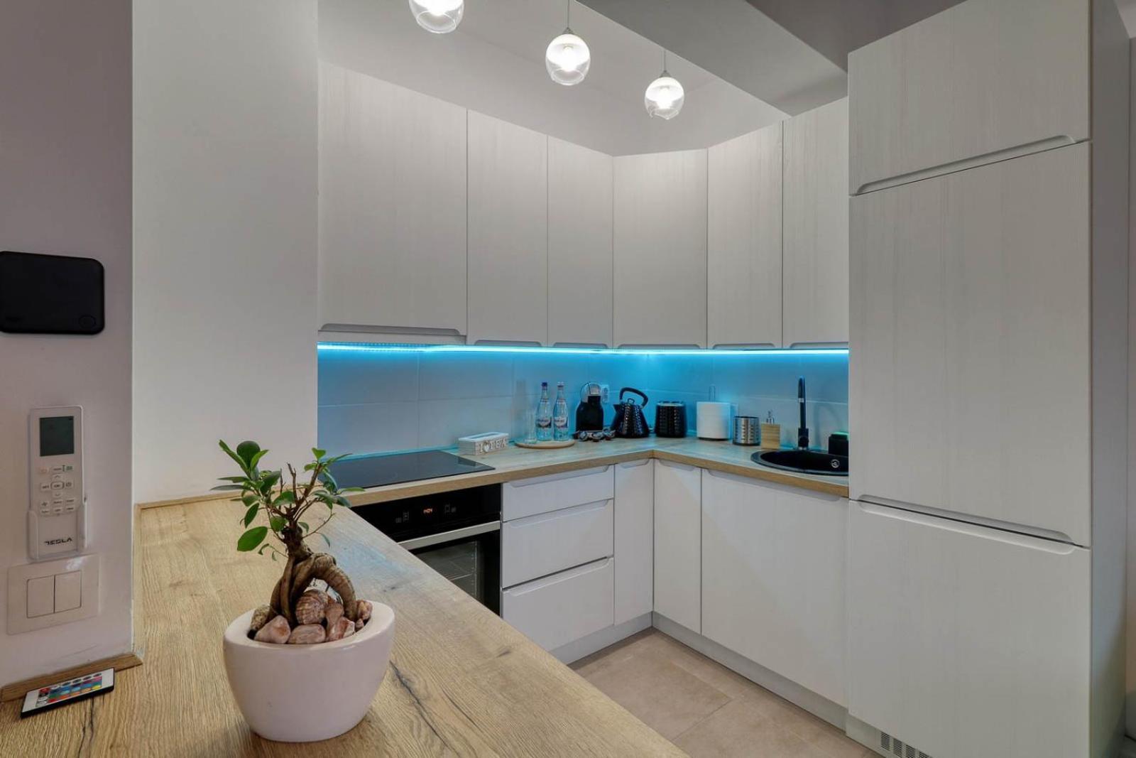 Relaxation Station: Cozy Apartment with Smart Features near Ior Park Bucharest Exterior photo